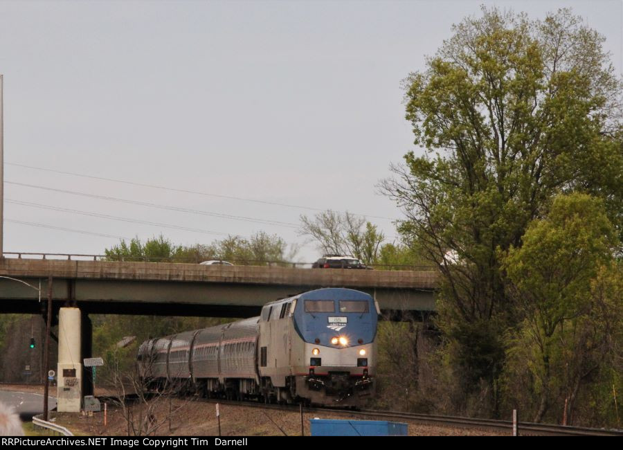 AMTK 85 arriving on train 55 Vermonter